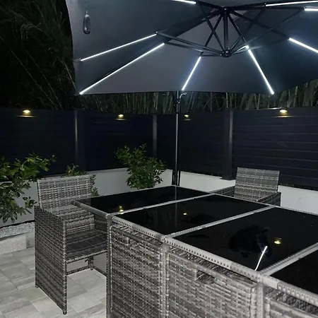 Apartmán Duplex House Angela With Private Heated Pool