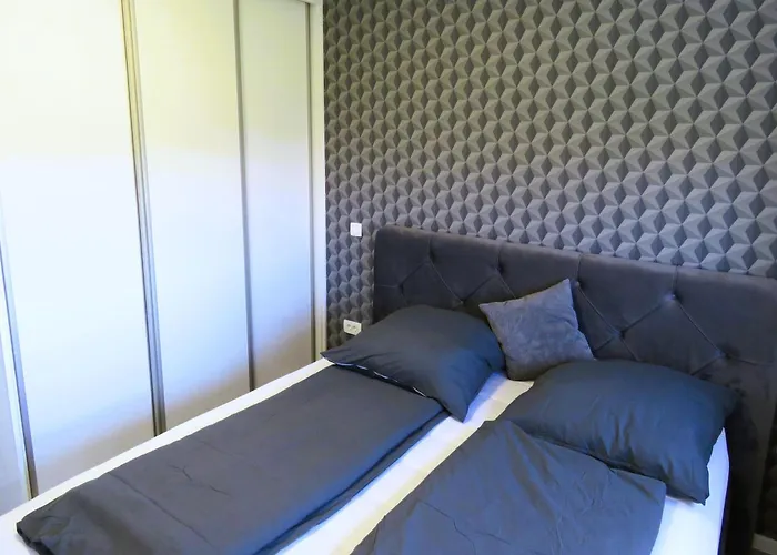 Duplex House Angela With Private Heated Pool Apartment *
