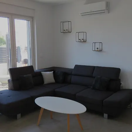 Apartment Duplex House Angela With Private Heated Pool Privlaka (Zadar)
