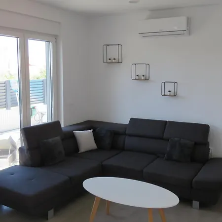 Apartment Duplex House Angela With Private Heated Pool Privlaka (Zadar)