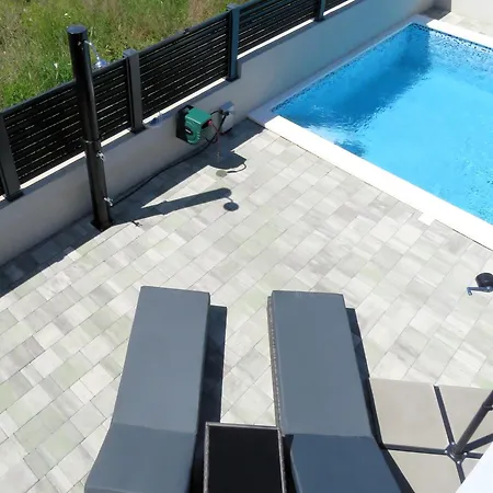 Duplex House Angela With Private Heated Pool Privlaka (Zadar)