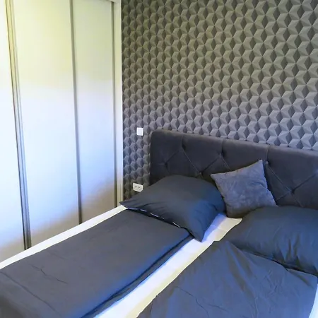 Duplex House Angela With Private Heated Pool Apartment *